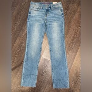 NWT Lucky Brand Sweet Mid Rise Straight Leg Jeans Advanced Stretch Size 6/28 R